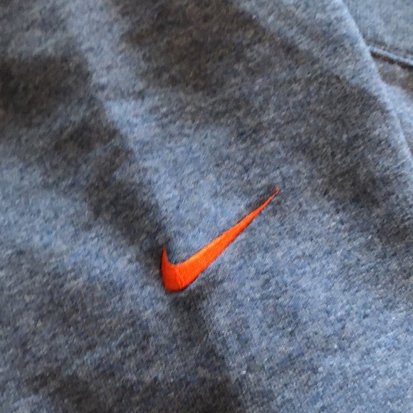 Broncos sweater - Picture 3 of 3